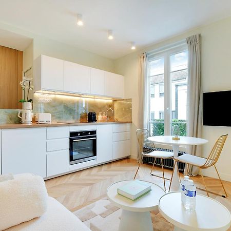 Suite Deluxe 1 By Les Maisons De Charloc Homes Μπουλόν-Μπιγιανκούρ Εξωτερικό φωτογραφία